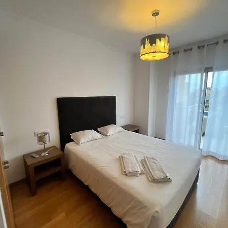 Buganvilias House * Αλμπουφέιρα