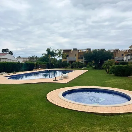 Buganvilias House *